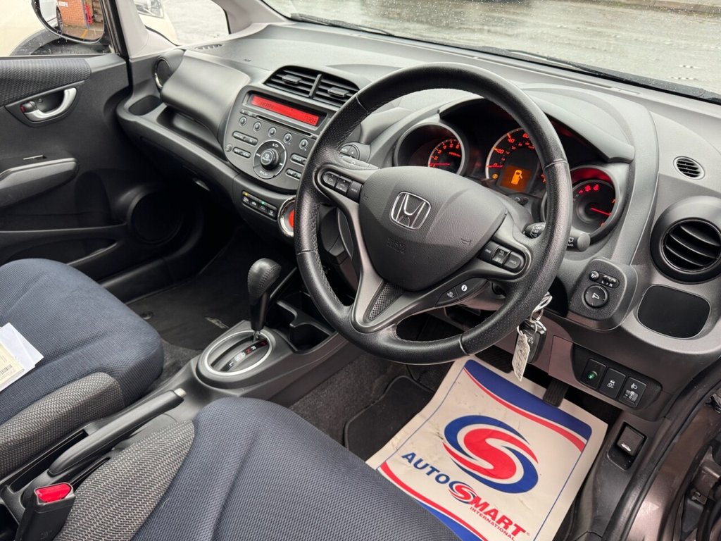 Used Honda Jazz 2015 for sale - 77302355: Photo 3