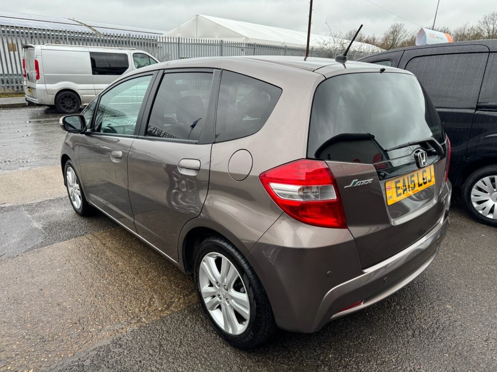 Used Honda Jazz 2015 for sale - 77302355: Photo 8