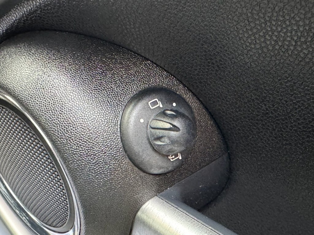 Used MINI Convertible 2015 for sale - 76470466: Photo 18