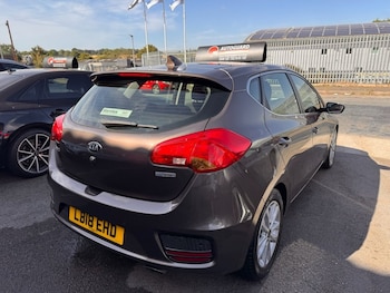 Used Kia Ceed 2018 for sale - 79363685: Photo