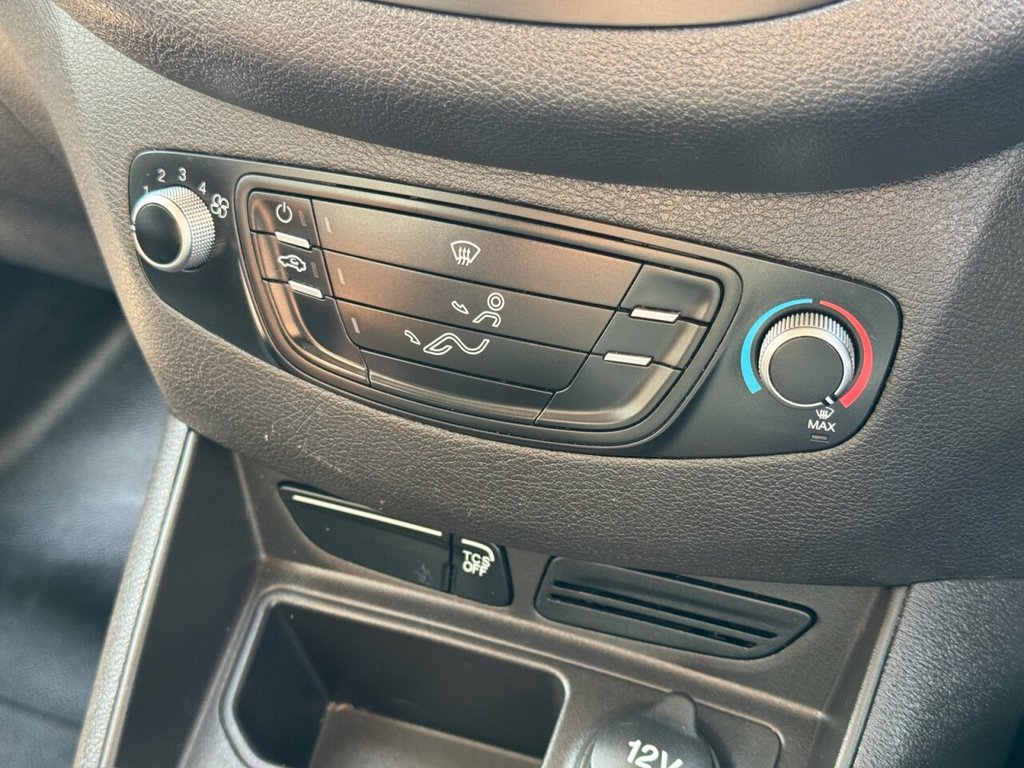 Used Ford Transit Courier 2018 for sale - 76942886: Photo 22