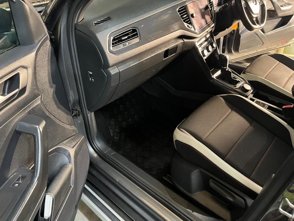 Used Volkswagen T-Roc 2018 for sale - 77157803: Photo 19