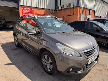 Used Peugeot 2008 2016 for sale - 79409406: Photo