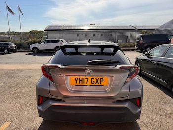 Used Toyota C-HR 2017 for sale - 78536523: Photo