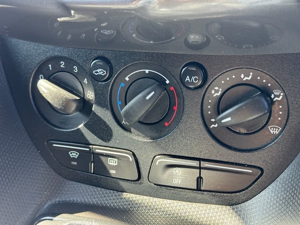 Used Ford Transit Connect 2017 for sale - 76190438: Photo 30