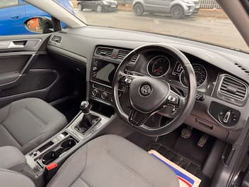 Used Volkswagen Golf 2018 for sale - 79632260: Photo