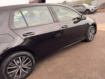 Used Volkswagen Golf 2018 for sale - 79632260: Photo