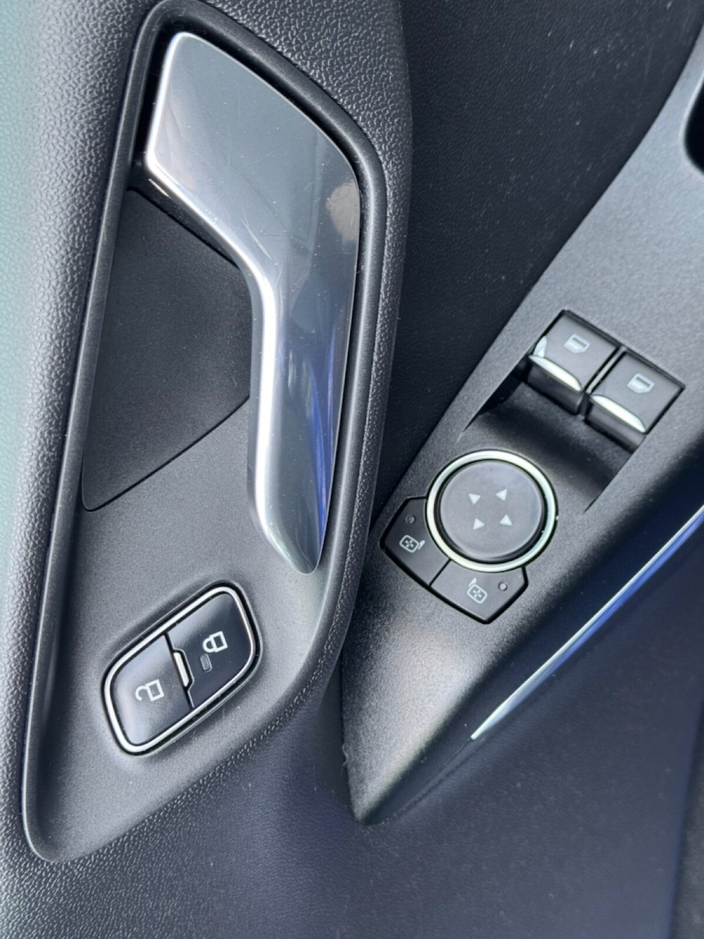 Used Ford Fiesta 2017 for sale - 76848105: Photo 19