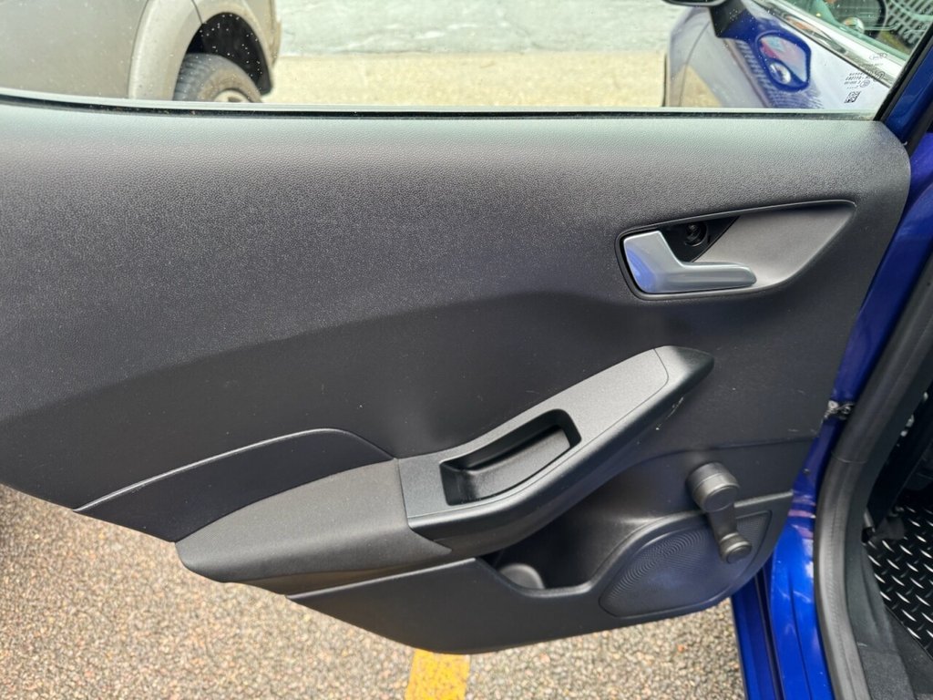 Used Ford Fiesta 2017 for sale - 76848105: Photo 24