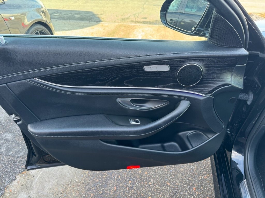 Used Mercedes-Benz E Class 2017 for sale - 76386500: Photo 27