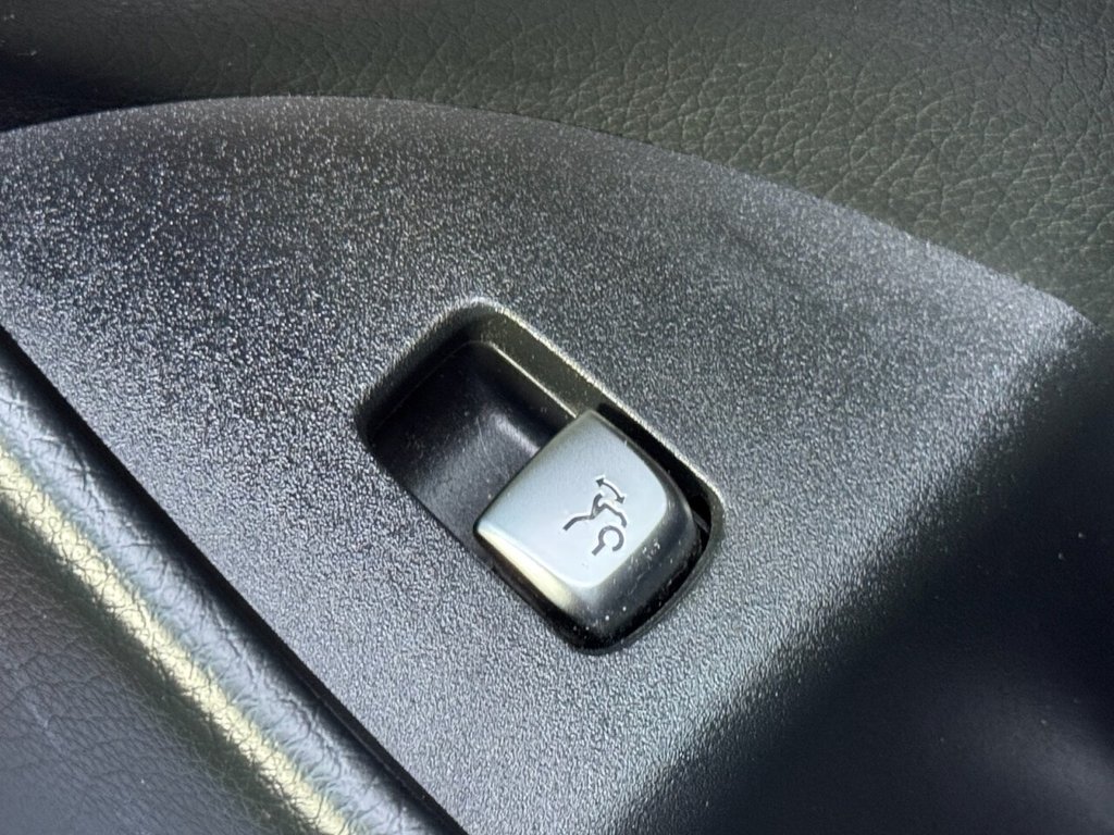 Used Mercedes-Benz E Class 2017 for sale - 76386500: Photo 39