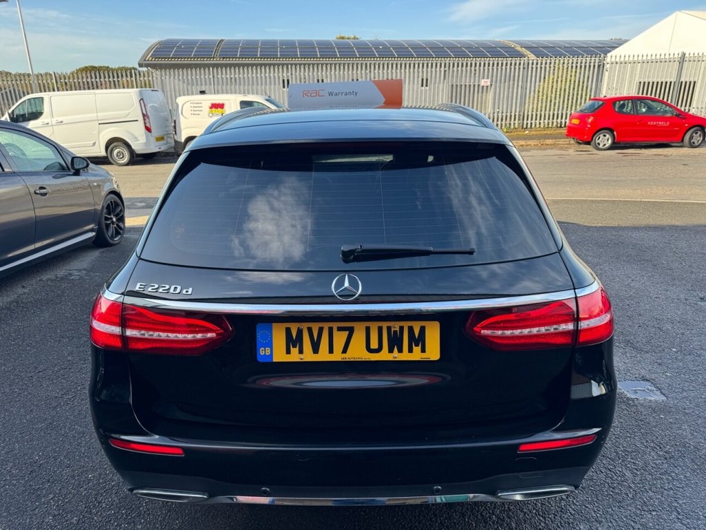 Used Mercedes-Benz E Class 2017 for sale - 76386500: Photo 7