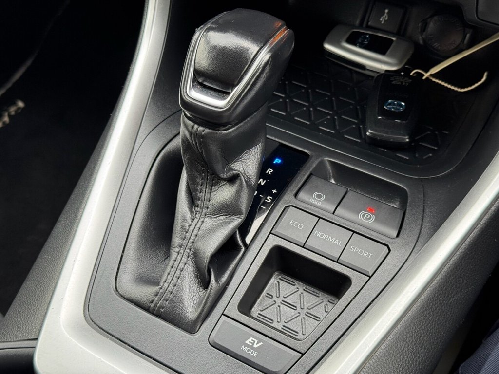 Used Toyota RAV4 2020 for sale - 76496643: Photo 39