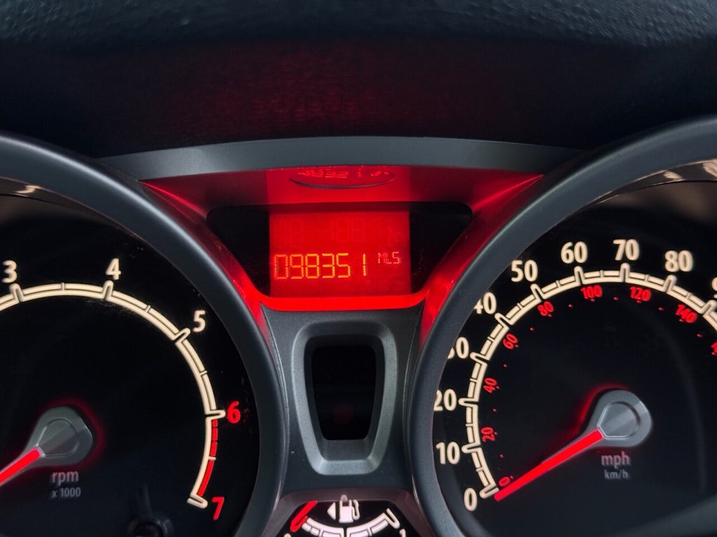 Used Ford Fiesta 2011 for sale - 76868164: Photo 27