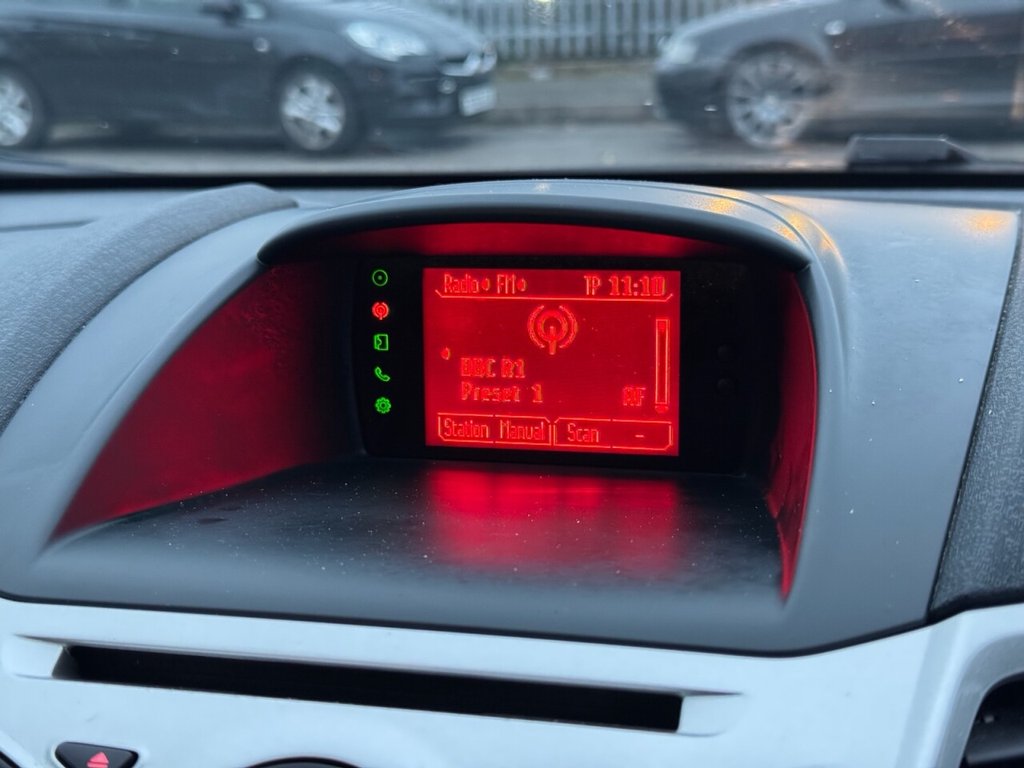 Used Ford Fiesta 2011 for sale - 76868164: Photo 28