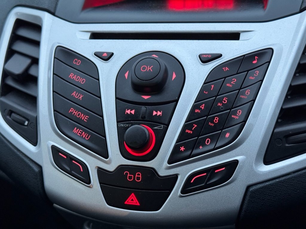 Used Ford Fiesta 2011 for sale - 76868164: Photo 29