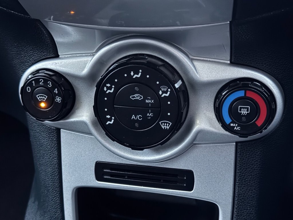 Used Ford Fiesta 2011 for sale - 76868164: Photo 30