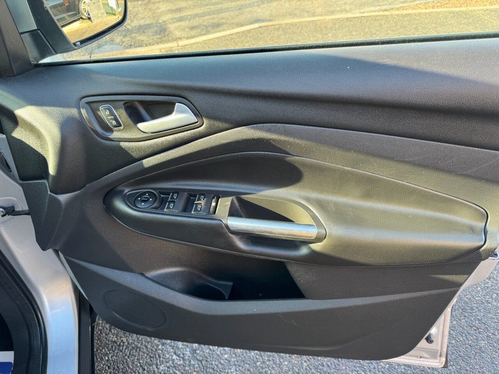 Used Ford Kuga 2017 for sale - 77236309: Photo 18