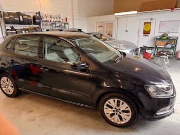 Used Volkswagen Polo 2015 for sale - 78968756: Photo