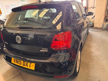 Used Volkswagen Polo 2015 for sale - 78968756: Photo