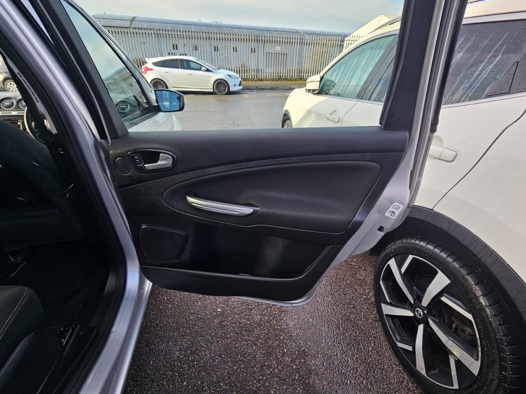 Used Ford Galaxy 2013 for sale - 76841579: Photo 14