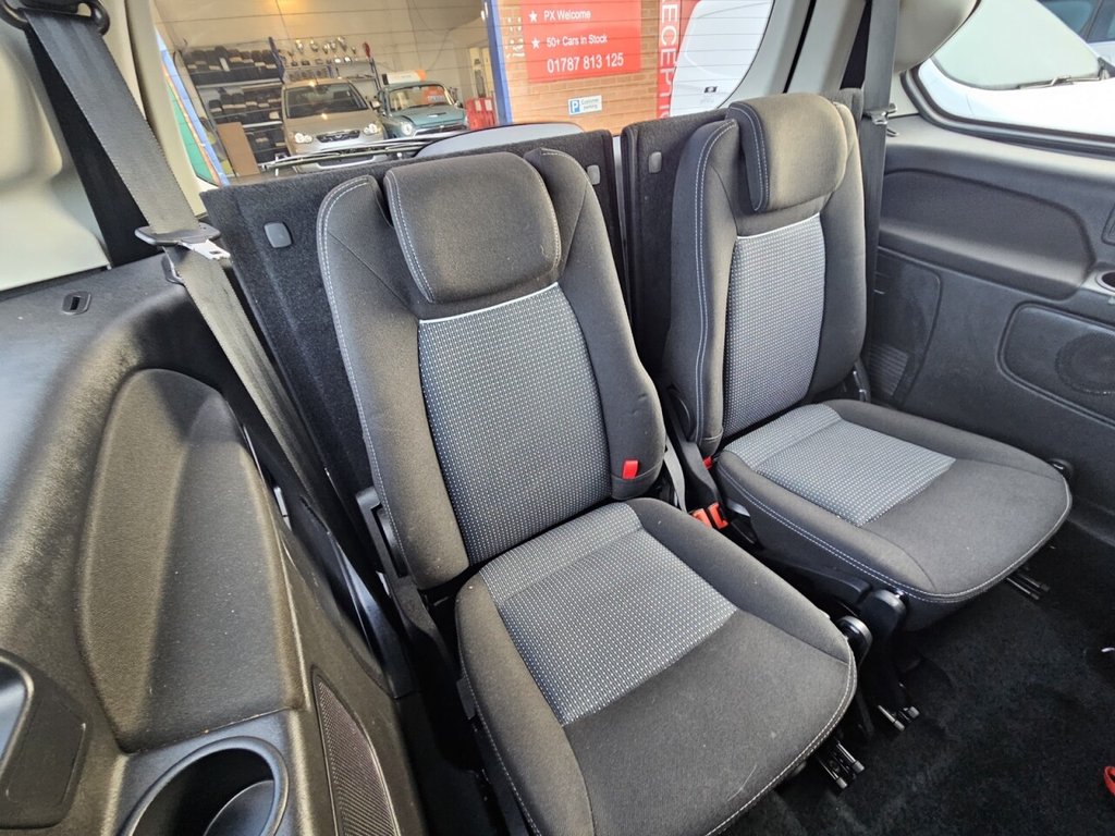 Used Ford Galaxy 2013 for sale - 76841579: Photo 16