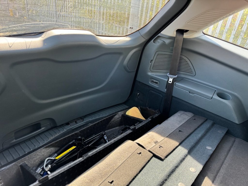 Used Ford Grand C-Max 2011 for sale - 76190436: Photo 19