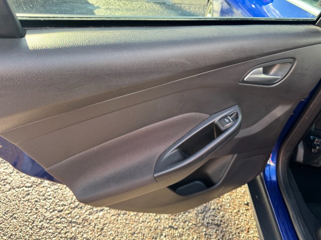 Used Ford Focus 2015 for sale - 78068419: Photo 25