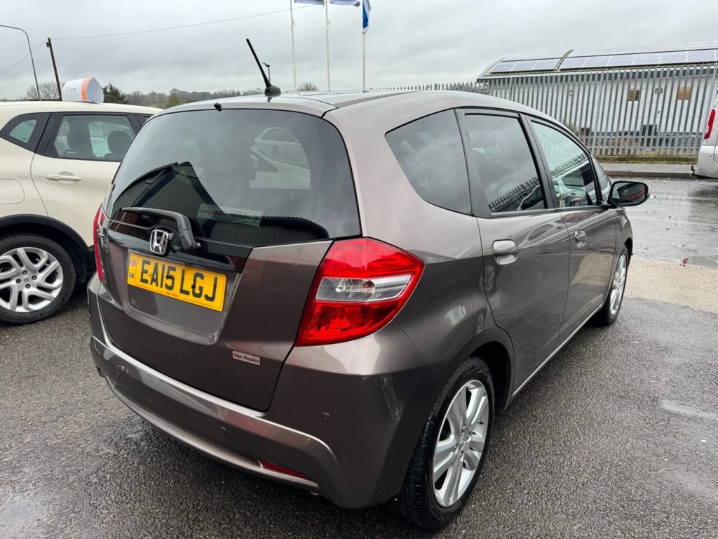 Used Honda Jazz 2015 for sale - 77680411: Photo 6