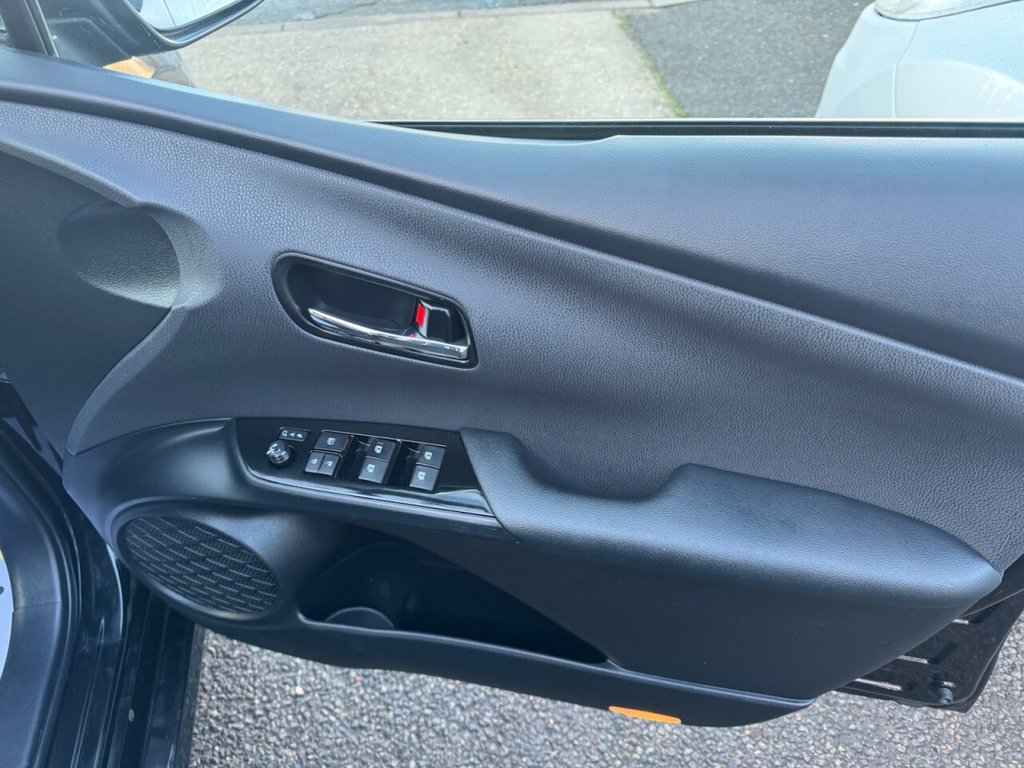 Used Toyota Prius 2016 for sale - 76934722: Photo 18