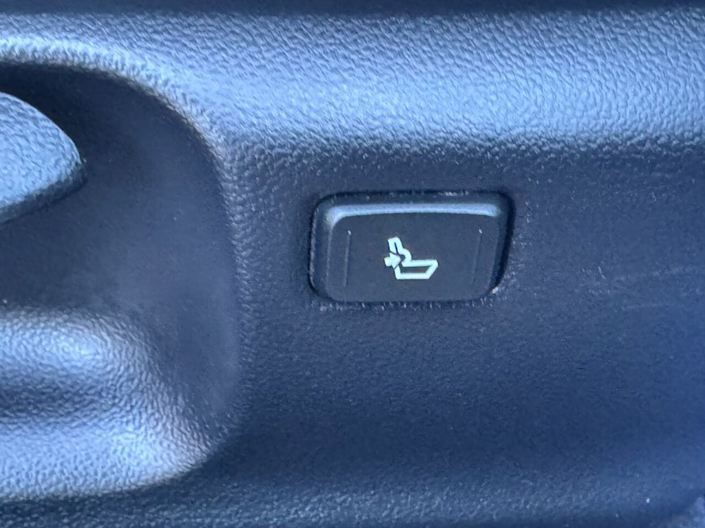 Used Toyota Prius 2016 for sale - 76934722: Photo 21