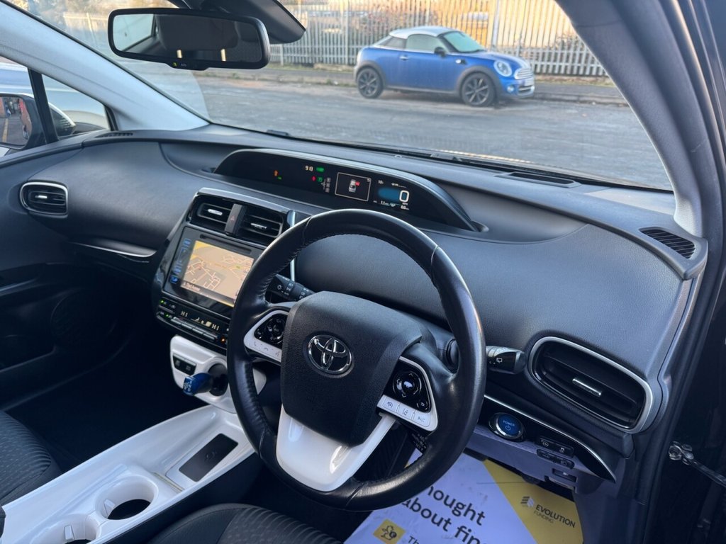 Used Toyota Prius 2016 for sale - 76934722: Photo 3