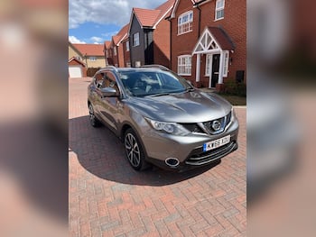 Used Nissan Qashqai 2017 for sale - 79870660: Photo