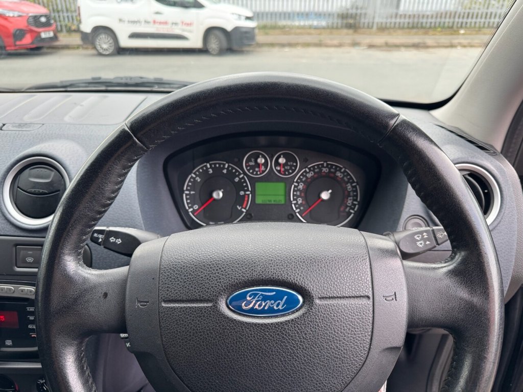 Used Ford Fusion 2009 for sale - 76400496: Photo 16