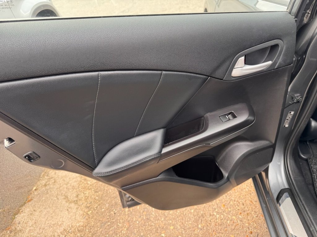 Used Honda Civic 2013 for sale - 77976586: Photo 30