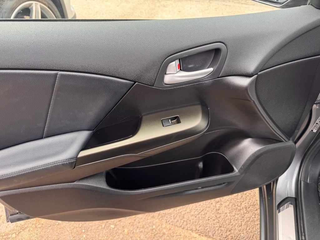 Used Honda Civic 2013 for sale - 77976586: Photo 33