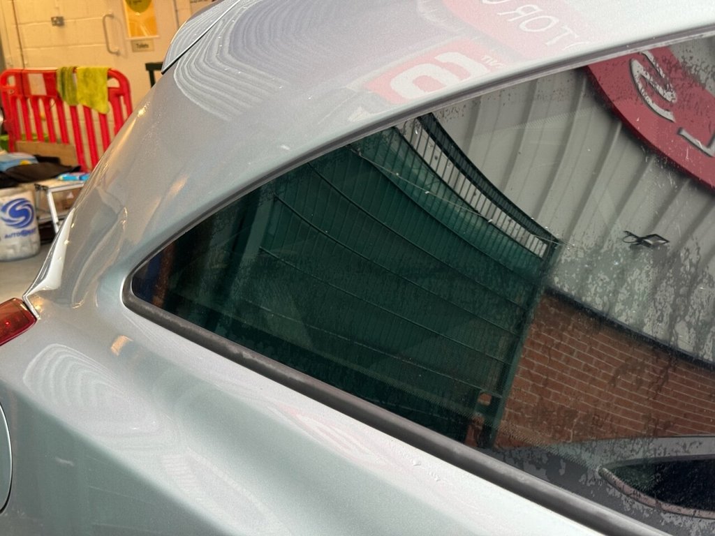 Used Vauxhall Corsa 2012 for sale - 77038251: Photo 10