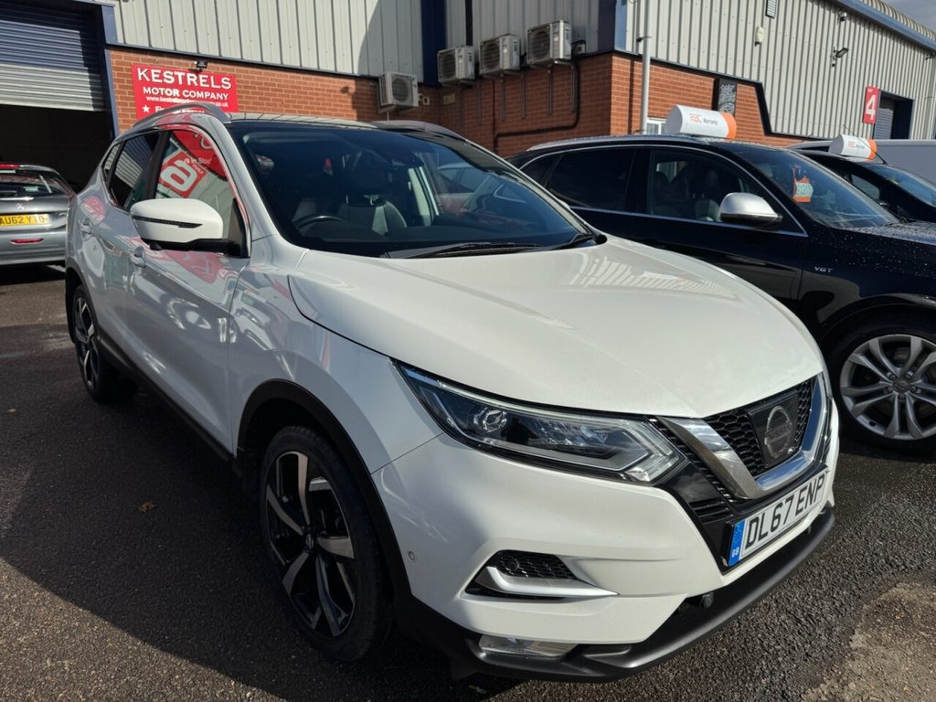 Used Nissan Qashqai 2017 for sale - 76604372: Photo 2