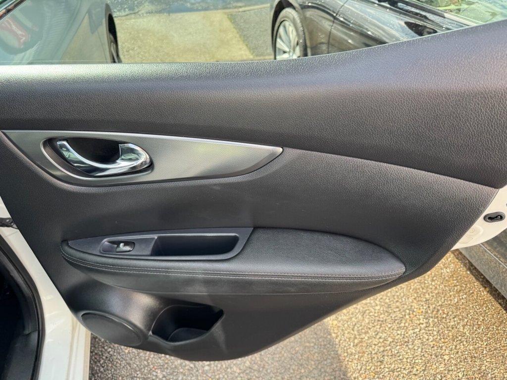 Used Nissan Qashqai 2017 for sale - 76604372: Photo 22