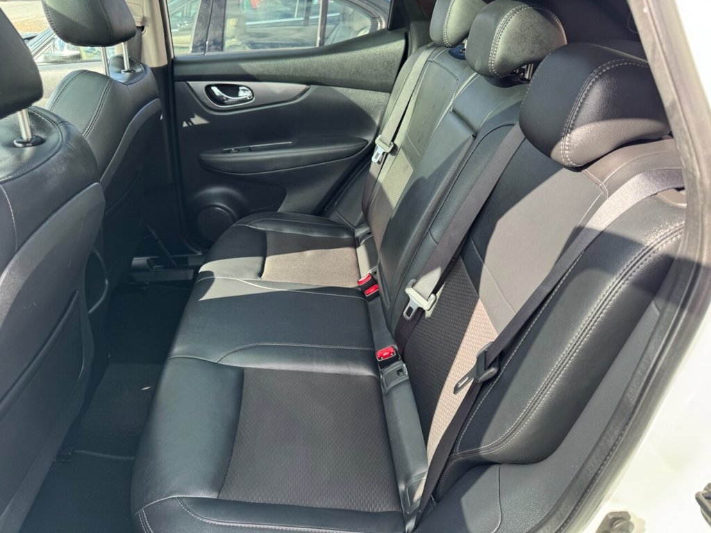 Used Nissan Qashqai 2017 for sale - 76604372: Photo 25