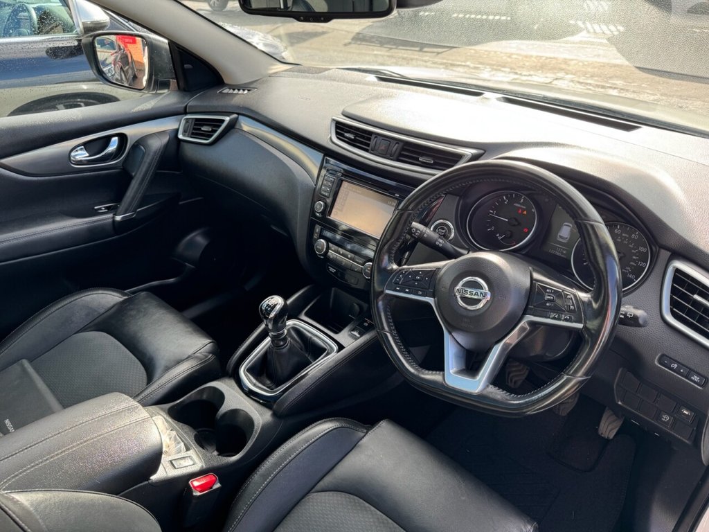 Used Nissan Qashqai 2017 for sale - 76604372: Photo 3
