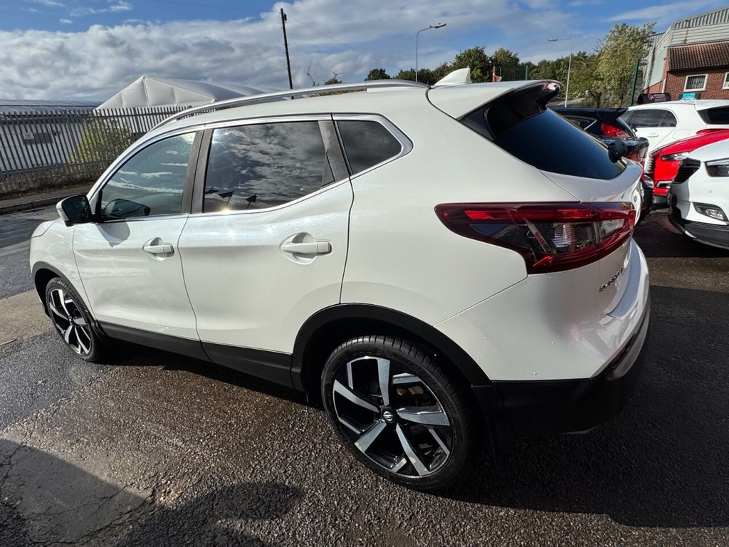 Used Nissan Qashqai 2017 for sale - 76604372: Photo 8