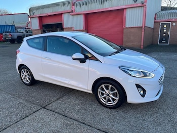 Used Ford Fiesta 2018 for sale - 77082365: Photo