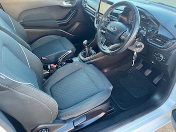 Used Ford Fiesta 2018 for sale - 77082365: Photo