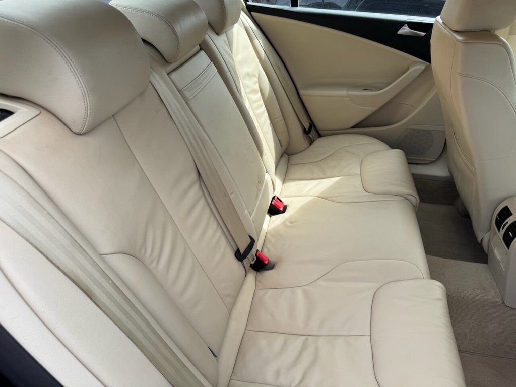 Used Volkswagen Passat 2010 for sale - 78212672: Photo 12