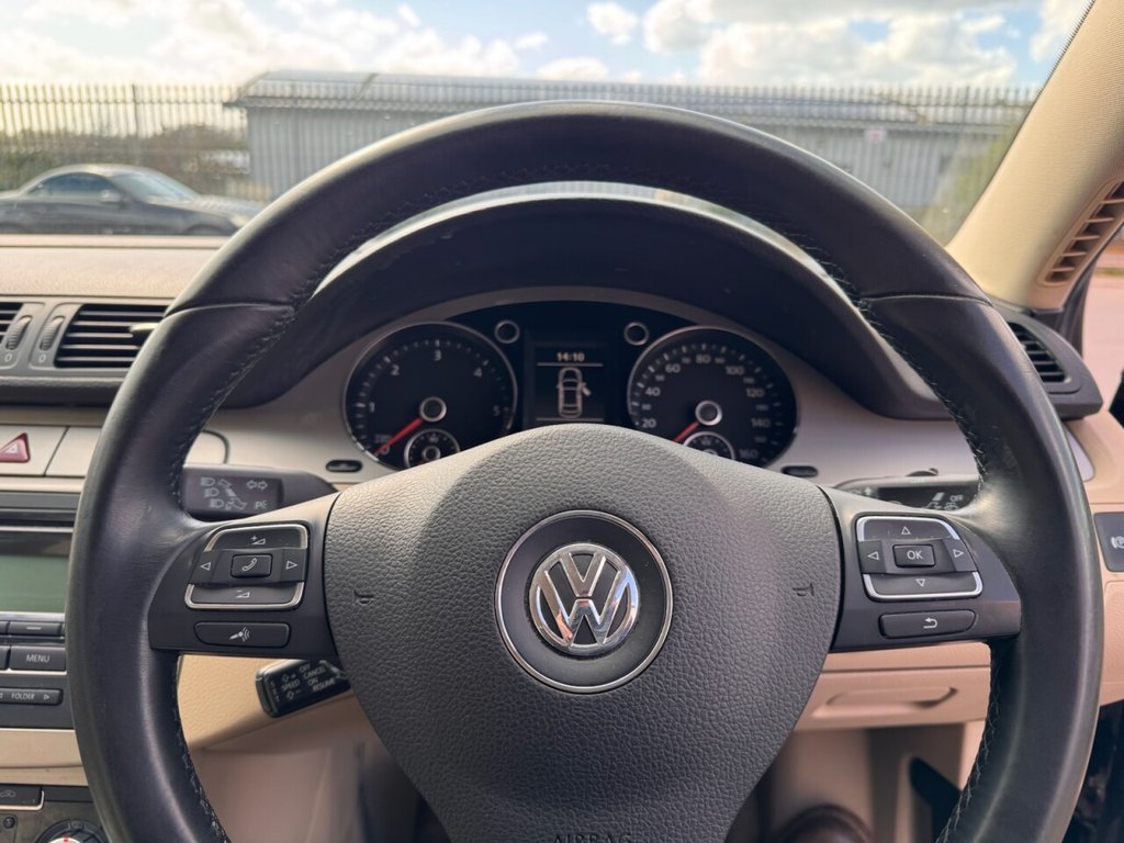 Used Volkswagen Passat 2010 for sale - 78212672: Photo 24