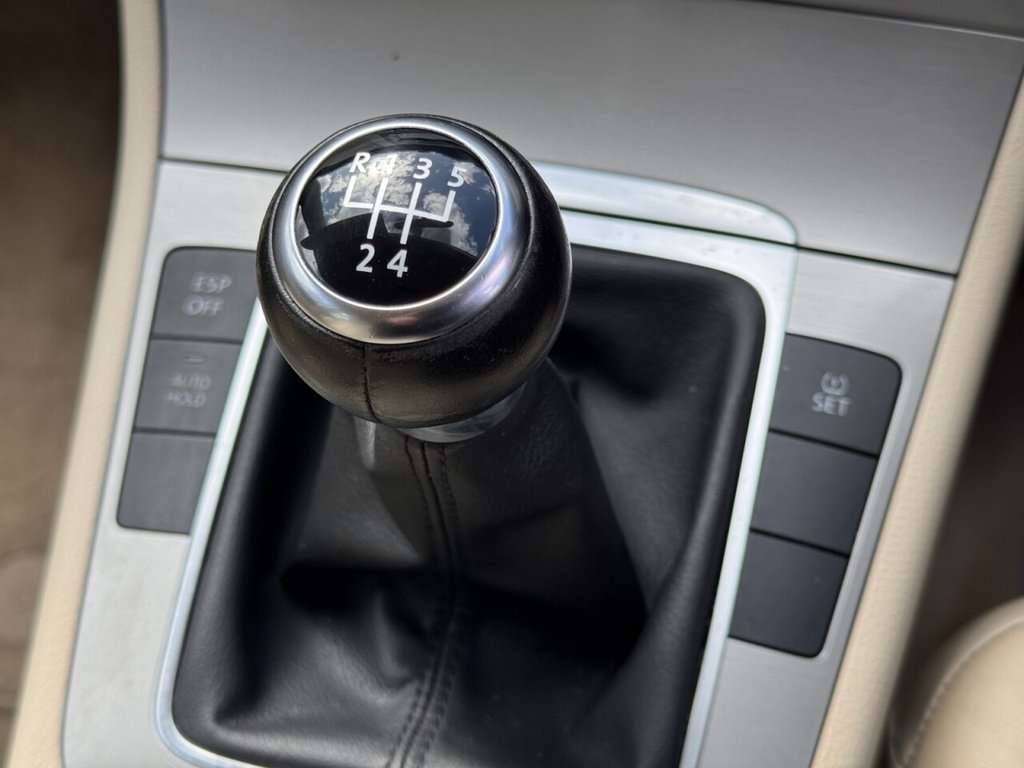 Used Volkswagen Passat 2010 for sale - 78212672: Photo 30