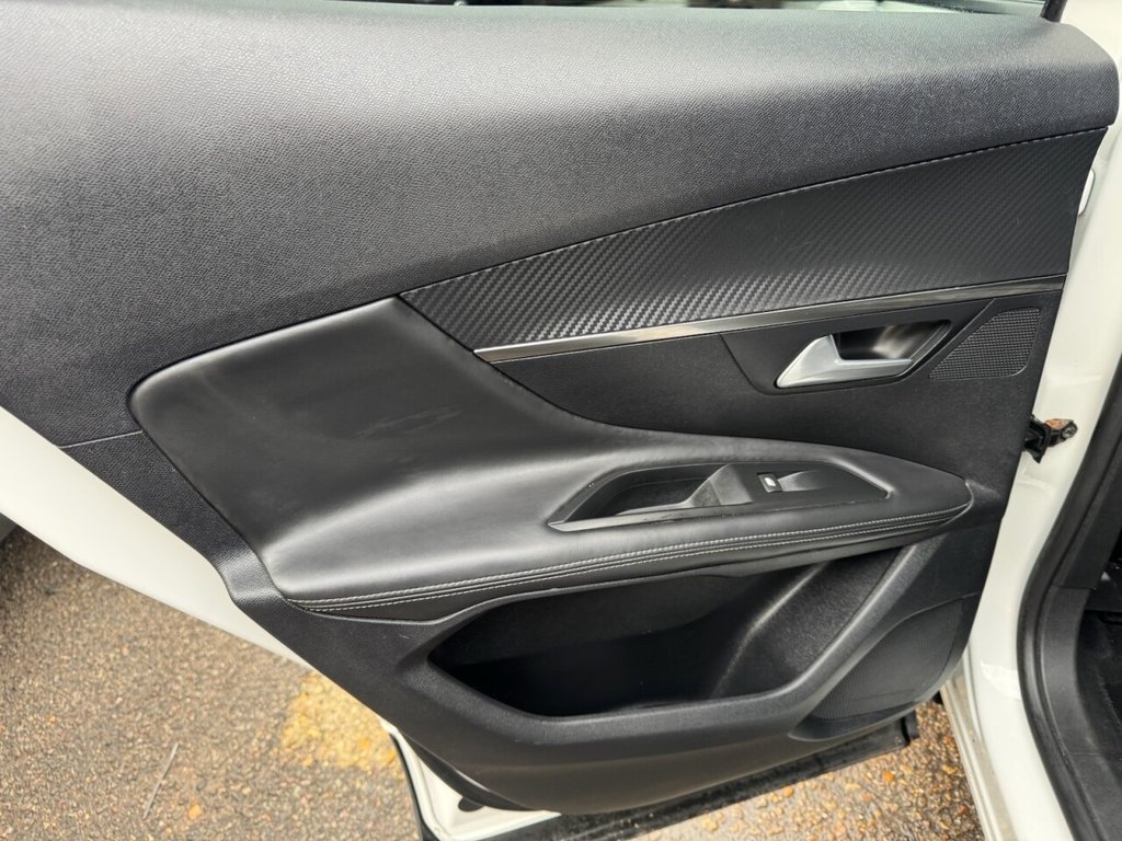 Used Peugeot 3008 2021 for sale - 76547035: Photo 20