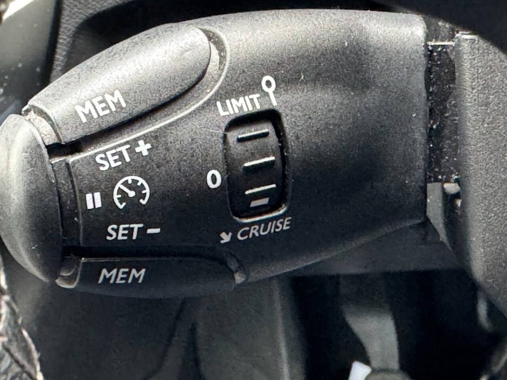 Used Peugeot 3008 2021 for sale - 76547035: Photo 30