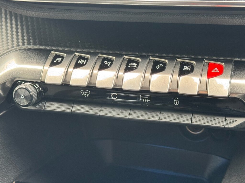 Used Peugeot 3008 2021 for sale - 76547035: Photo 35